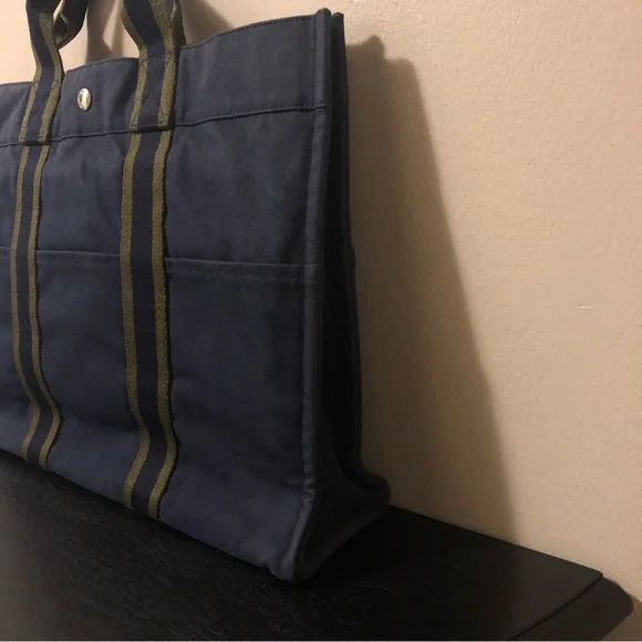 Hermes Authentic Fourre Tout Navy/Green Tote Bag,GUC. - Picture 13 of 17